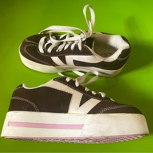 Vintage 90’s Chunky Old Skool Vans Women’s First Skater Shoes Sz 5